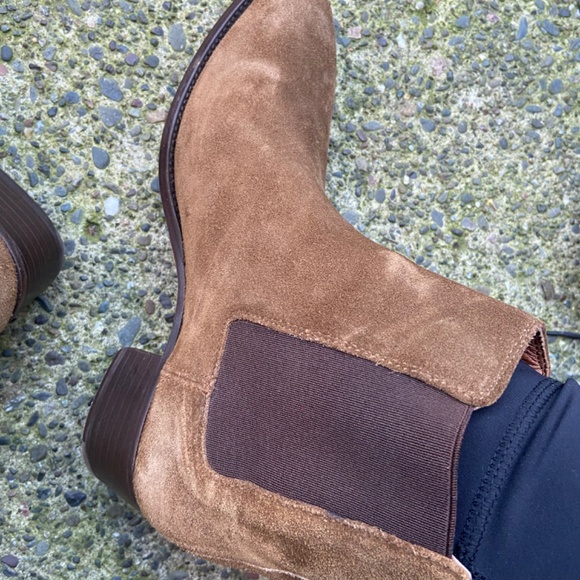 Frye Dara Genuine Leather Brown Oiled Suede Chelsea Low Heel Ankle Boots 8.5 - Picture 4 of 10